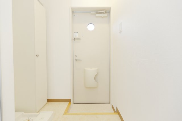 リリックコートハイビスカスの玄関|別号室、参考写真になります