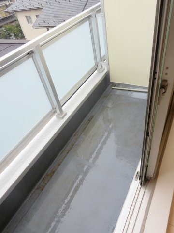 リブリ・レースパーク船橋法典のバルコニー