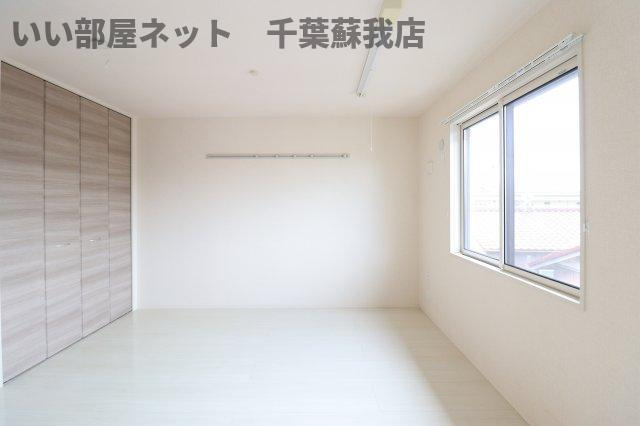 クロシェットⅢ番館の洋室|ゆとりの広さです