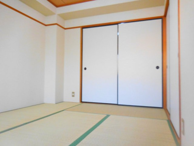 【寝室】 | サンローゼMIYATA