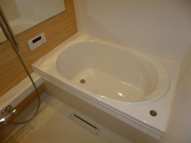 シャーメゾンプレシャスの浴室