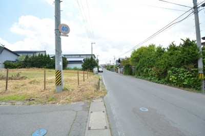 【前面道路含む現地写真】 | 黒石市赤坂土地