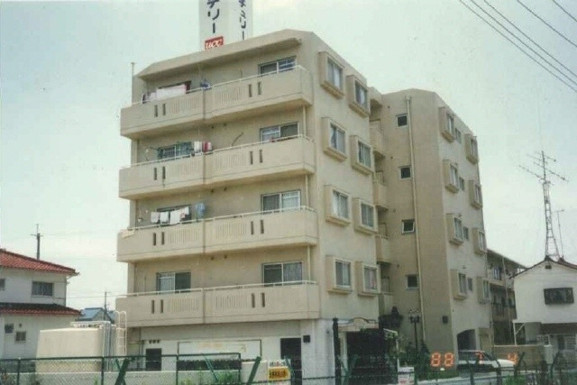 明石市小久保４丁目の賃貸マンションの外観