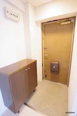 サンフェスタ　仲介手数料無料の玄関