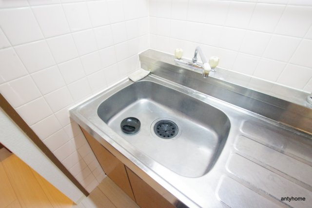 サンフェスタ　仲介手数料無料のキッチン