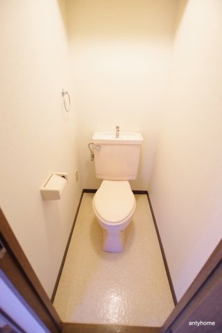 サンフェスタ　仲介手数料無料のトイレ