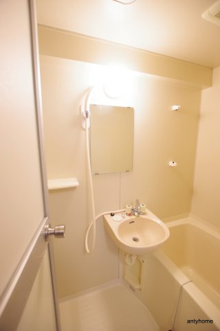 サンフェスタ　仲介手数料無料の洗面所