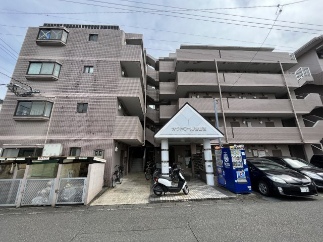 オクトワール宮崎西の外観