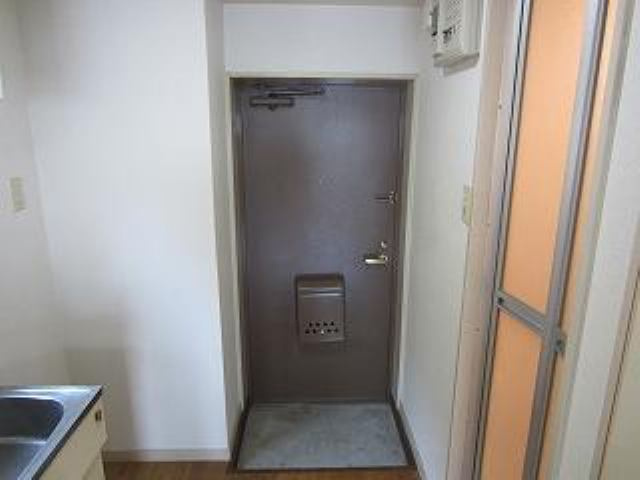 オクトワール宮崎西の玄関