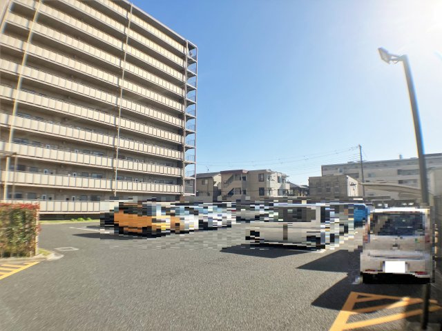 ◆烏丸線「くいな橋」駅徒歩８分、京阪「竜谷大前深草」駅徒歩９分◆リフォーム済み３ＬＤＫ◆深草西浦住宅の駐車場|駐車場