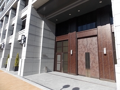 【エントランス】 | ワコーレザ・神戸旧居留地レジデンスタワー