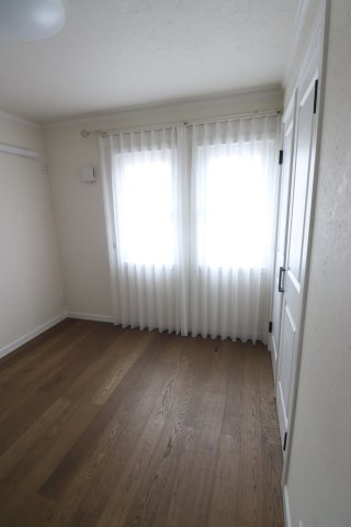 凛樹　Offenの居間・リビング