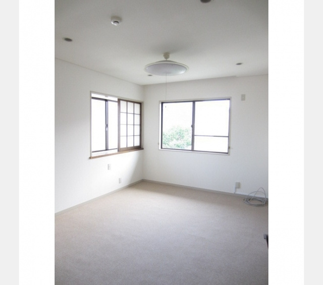 荏田西５丁目貸家の居間・リビング|前回募集時の写真です。