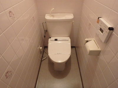 【トイレ】 | 甲子園ハイツ | 清潔感のあるトイレです