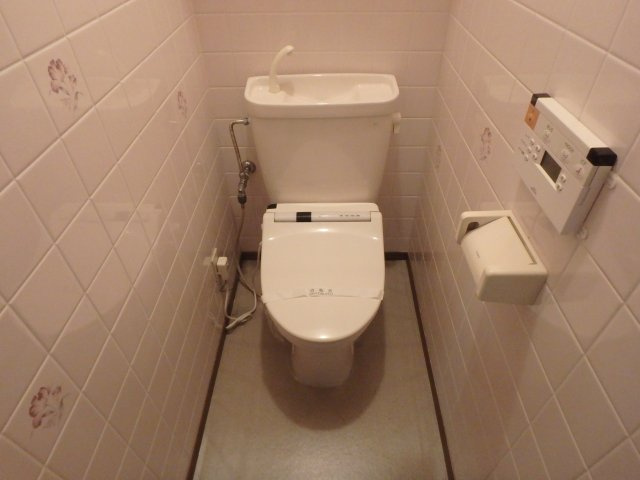 【トイレ】 | 甲子園ハイツ | 清潔感のあるトイレです