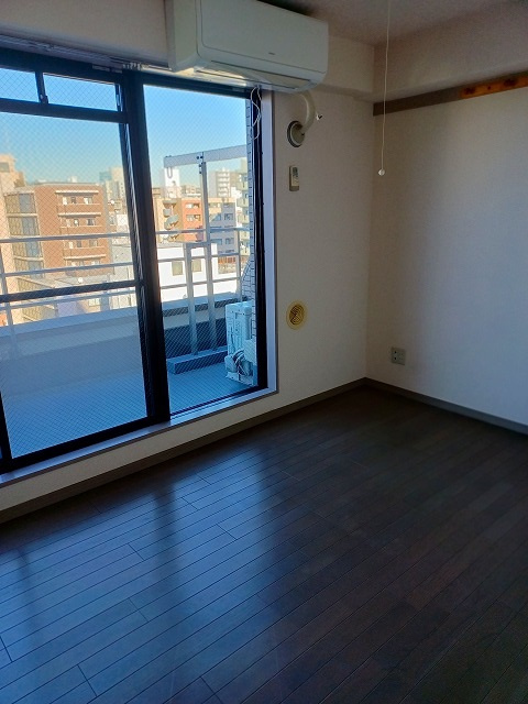 ブロッサムスクエアの洋室