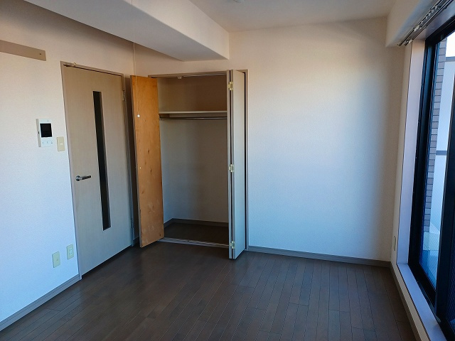 ブロッサムスクエアの洋室