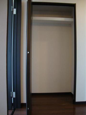 グレース　ヴィラ・フジの内装|廊下収納