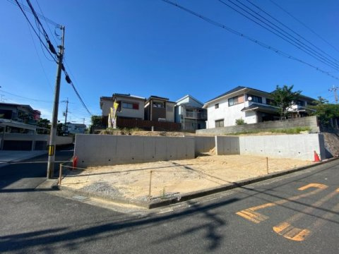 【建築条件付き土地】グラッド・タウン招提中町　２期の前面道路含む現地写真|■限定２区画の販売です♪♪
■２区画とも土地は４０坪以上です♪♪