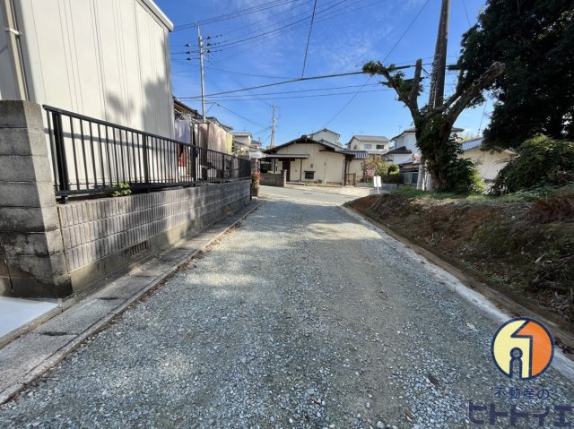 広川町新代中古住宅の前面道路含む現地写真