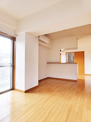 ユタカマンションの居間・リビング|おしゃれな居間です