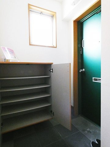 ユタカマンションの玄関|ゆったりとした玄関です