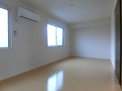 【寝室】 | エストリヴィエール