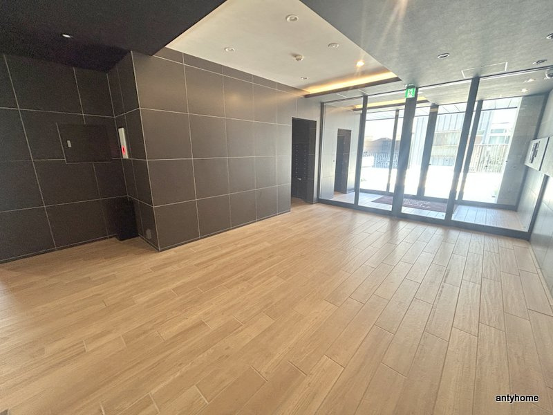 プレサンス OSAKA 姫里エンファシス 仲介手数料無料のロビー