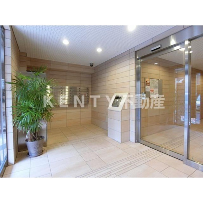 【ロビー】 | エスト・リュミエール | 建物の内部です