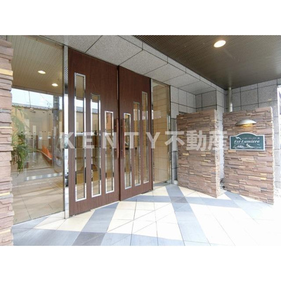 【エントランス】 | エスト・リュミエール | 建物の内部です