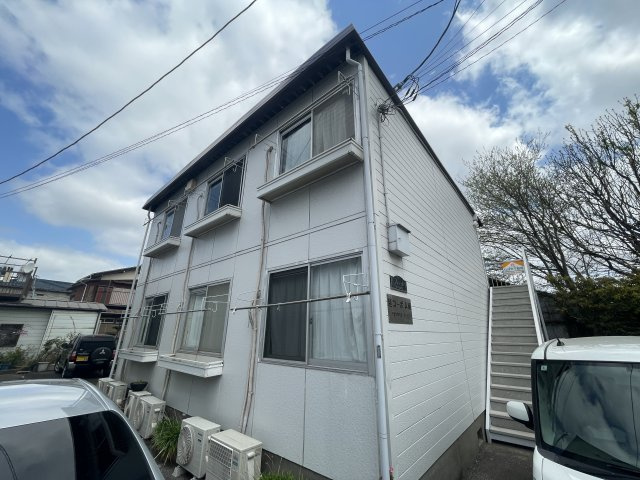 越コーポA棟の外観