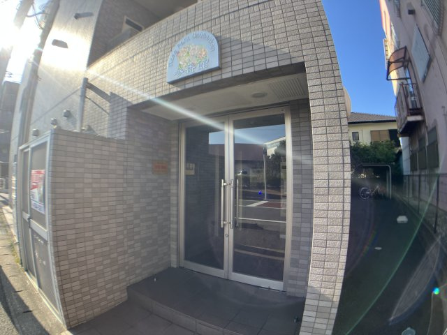 ローズパーク参番館のエントランス|エントランス