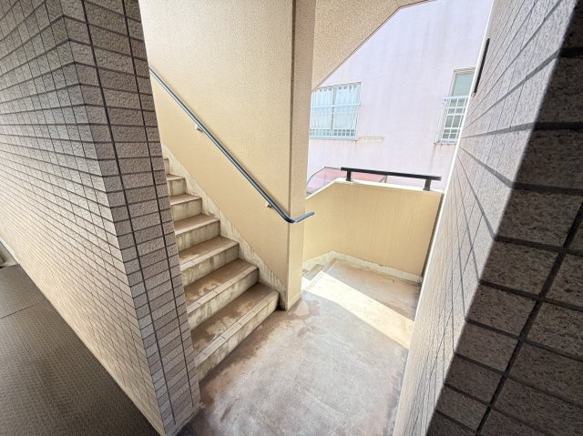 ローズパーク参番館のその他共用部分|共用階段