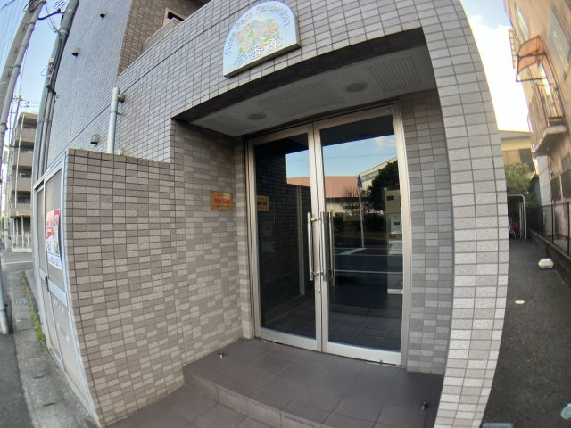 ローズパーク参番館のエントランス|エントランス