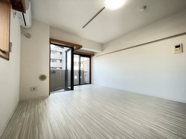ローズパーク参番館の居間・リビング|居室です