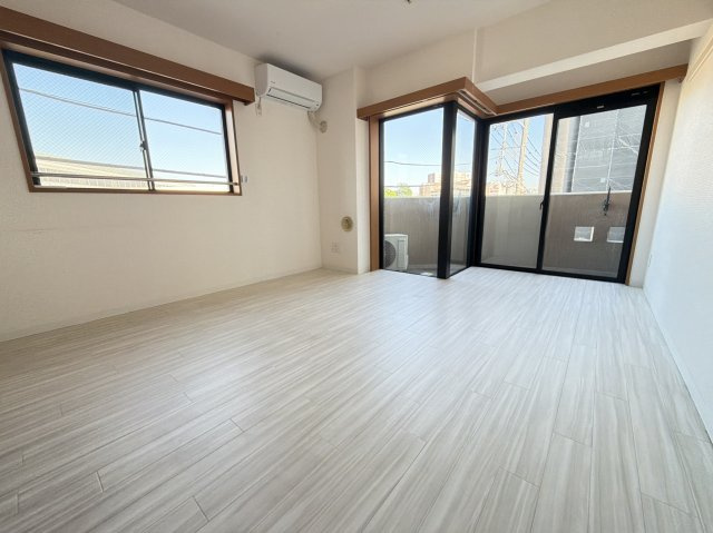 ローズパーク参番館のロビー|居室です