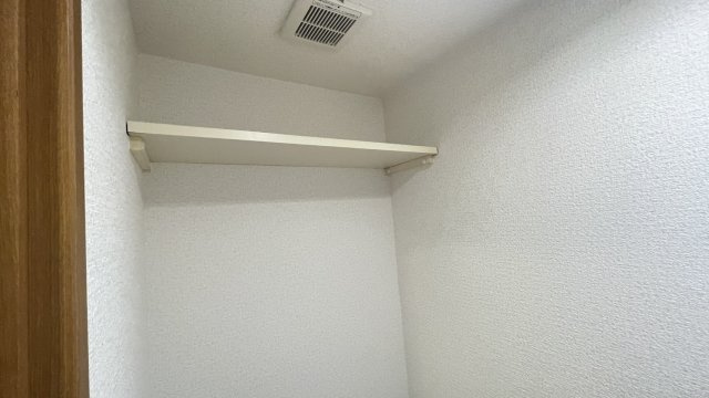 ローズパーク参番館の収納|別号室参考写真です。