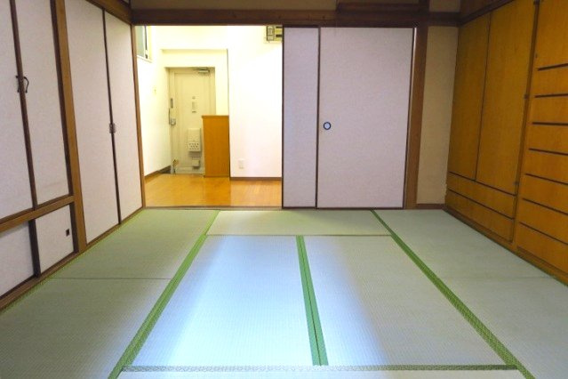 タウンハイツ昭和の和室