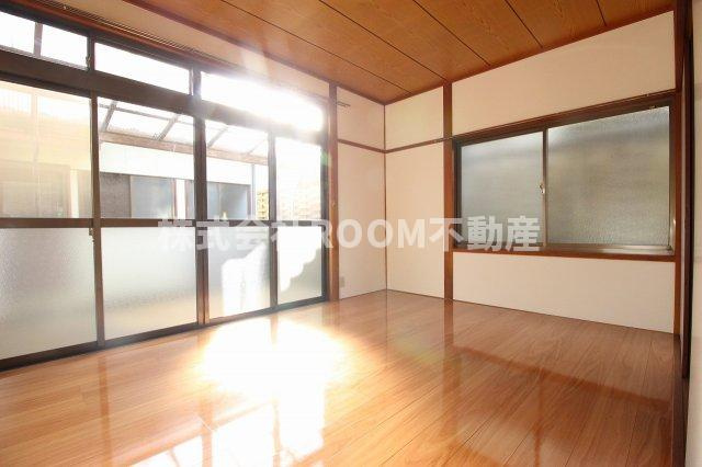 三股町貸家の洋室|洋室です