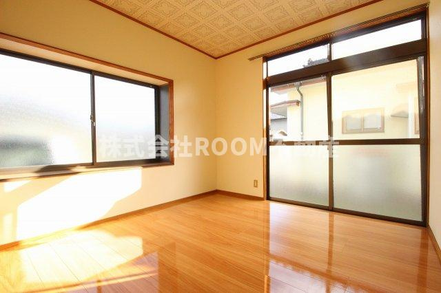 三股町貸家の寝室|ゆとりの広さです