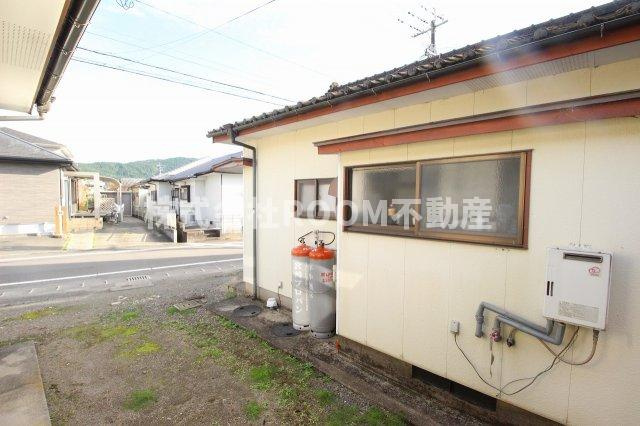 三股町貸家の駐車場|駐車場があります