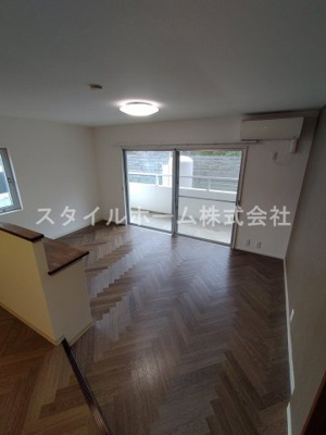 【居間・リビング】 | フィオーレコリーナ