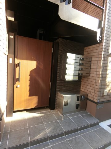 グランクオールMUSAKOのエントランス