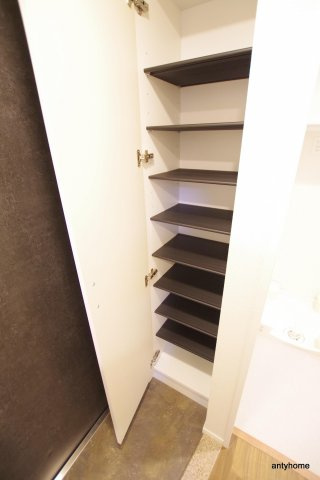 ノルデンタワー南森町プレミアム　仲介手数料無料の玄関