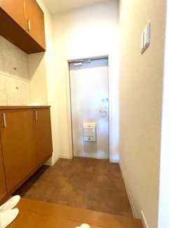 【玄関】 | VIANO西山町