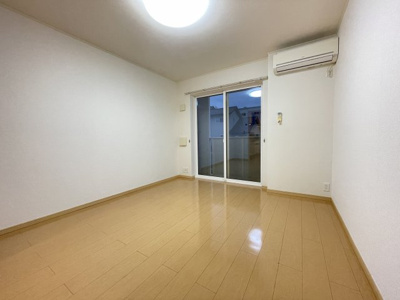 【洋室】 | ブレス・ソーレ