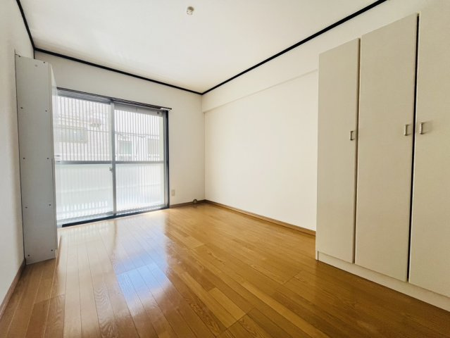 マンション朝霧3号棟の居間・リビング