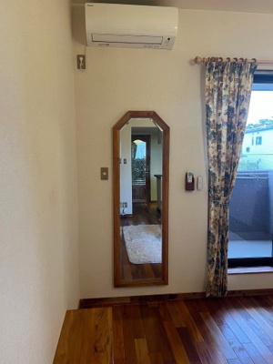 【設備】 | セザンヌ大塚 | 鏡・収納（バルコニー側）