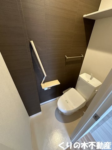 【トイレ】 | シャーメゾンエミネンス A棟 | シンプルで使いやすいトイレです