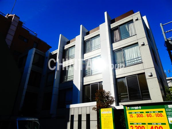 EUROPORT Honanchoの外観